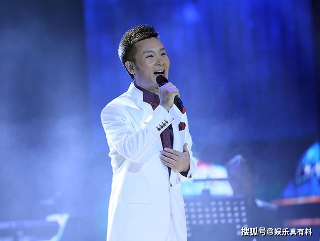 歌唱家刘和刚的妻子是干什么的 转业后的他成为了教音乐的老师吗